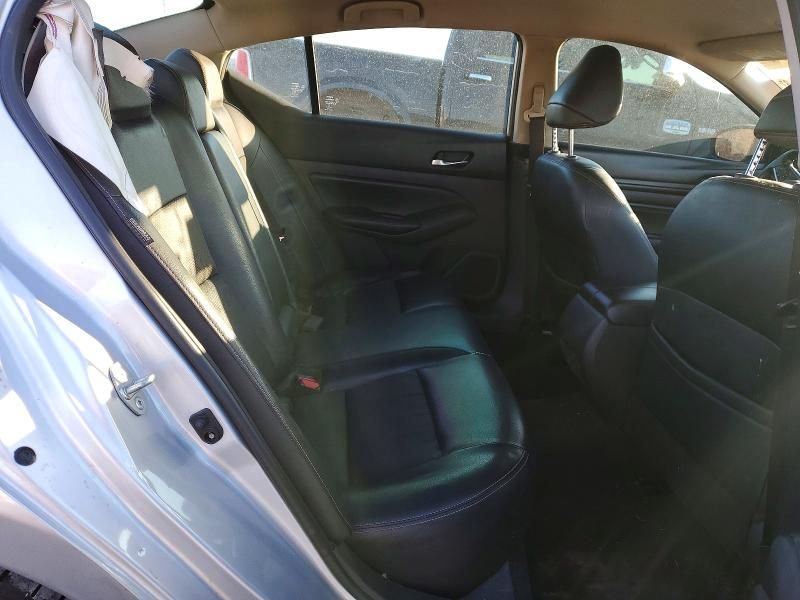 2019 Nissan Altima sr