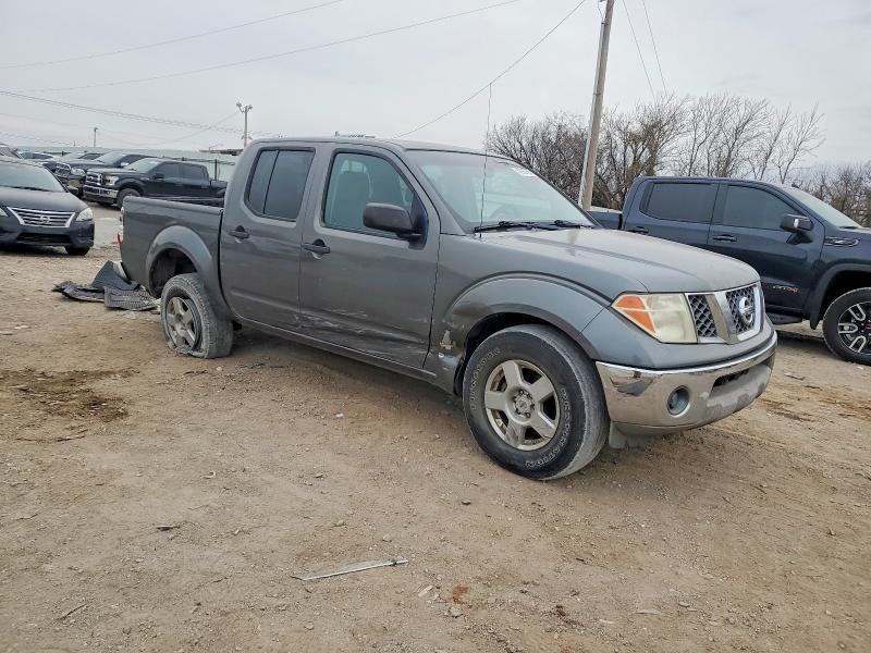 2008 Nissan Frontier Crew cab le