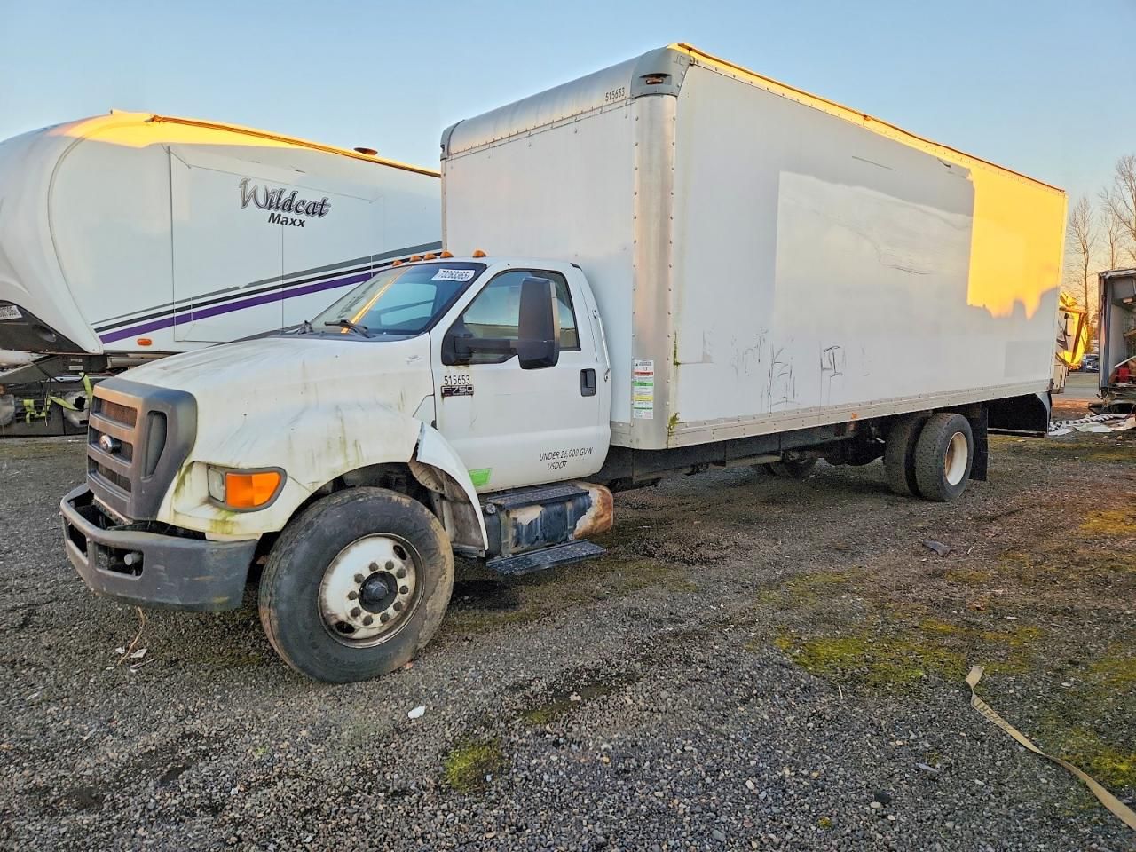 2015 Ford F750 BOX Truck