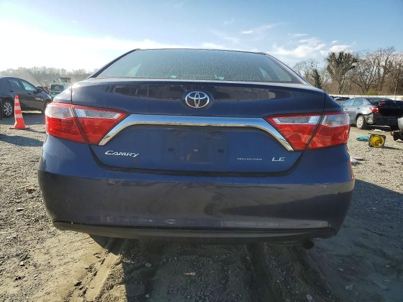 2015 Toyota Camry le