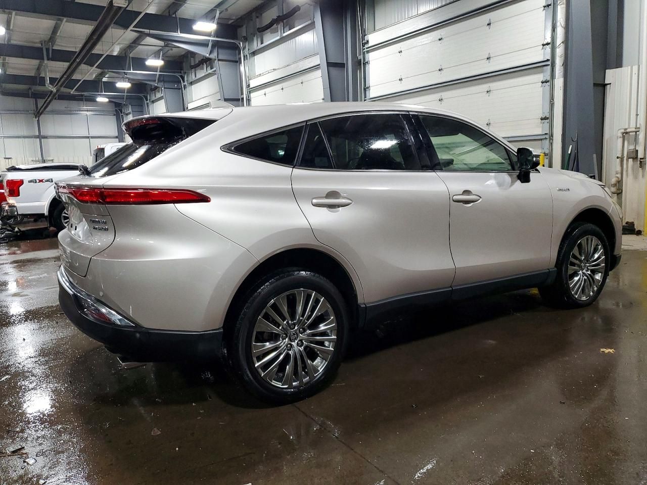 2021 Toyota Venza le