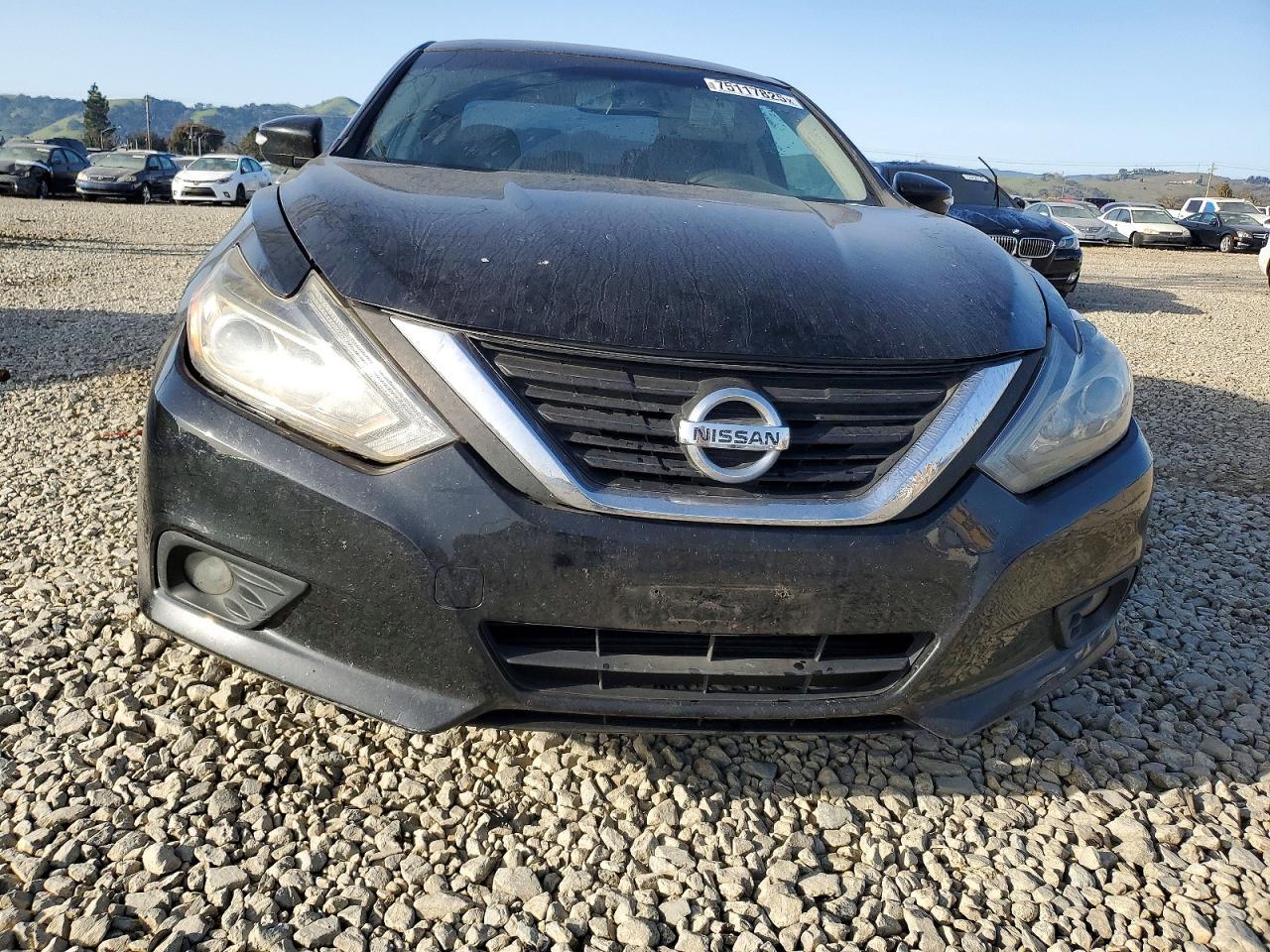 2017 Niss Altima 2.5