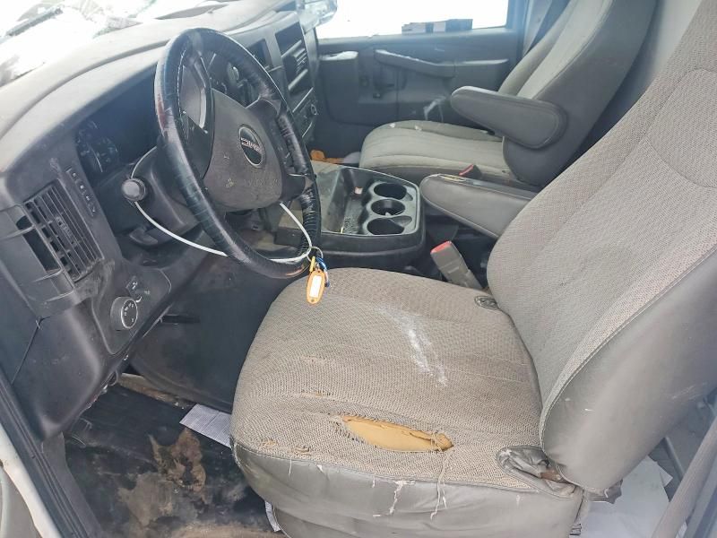 2012 GMC Savana Cutaway G3500