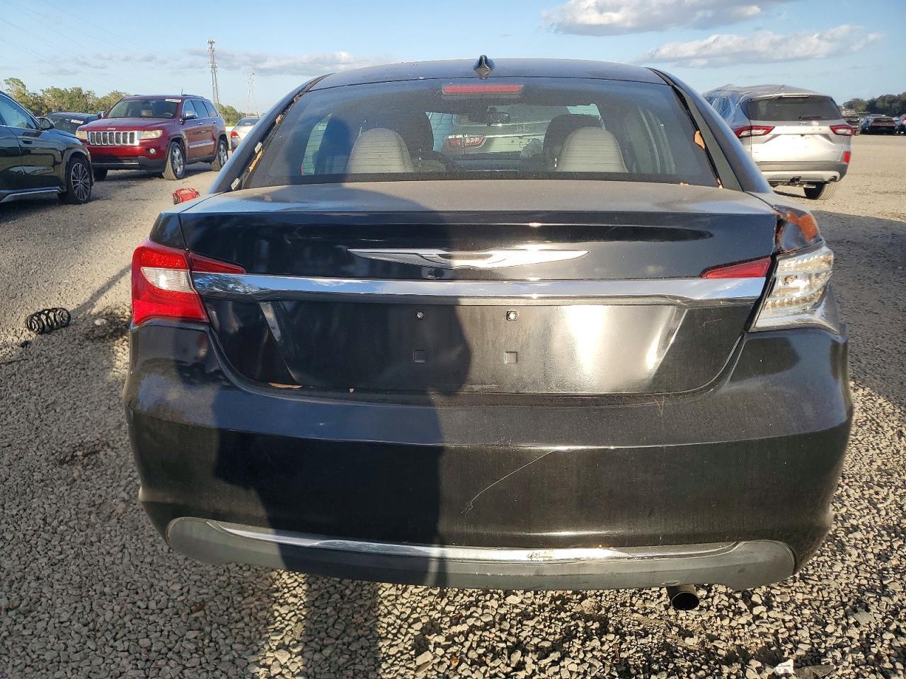 2014 Chrysler 200 lx
