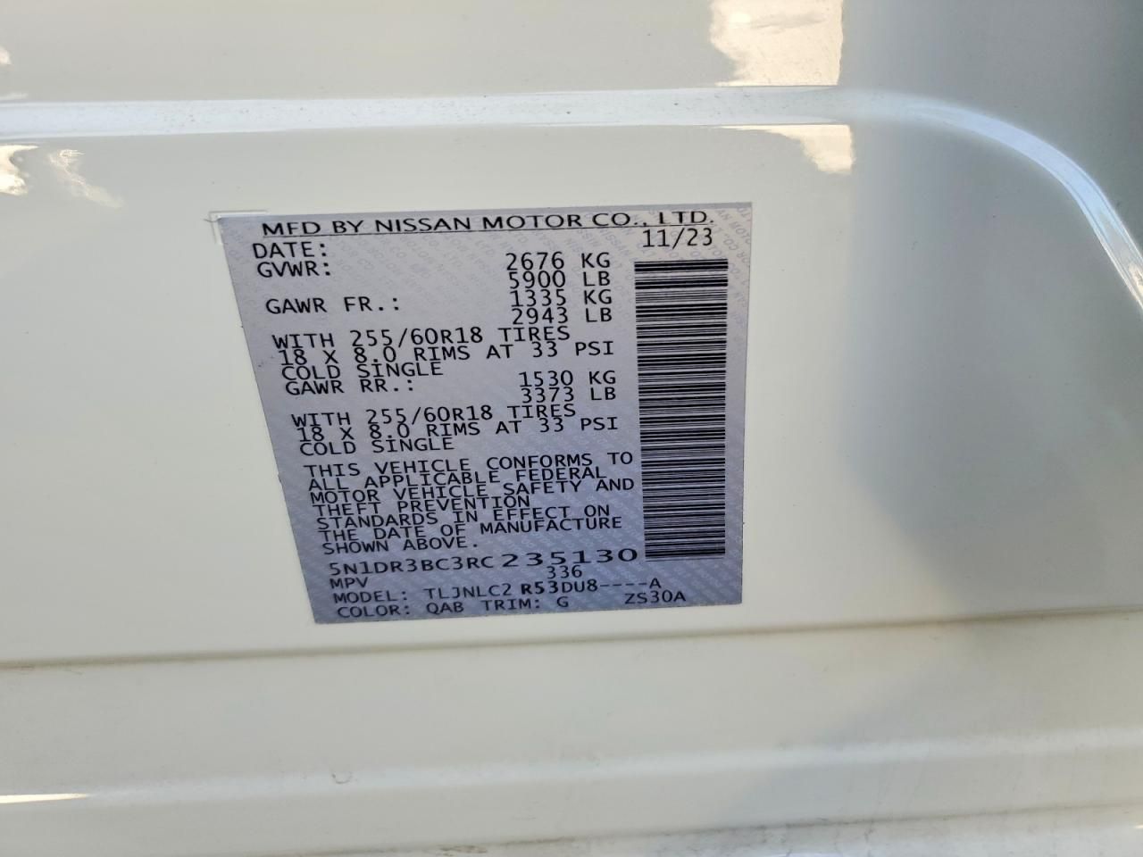 2024 Nissan Pathfinder sv