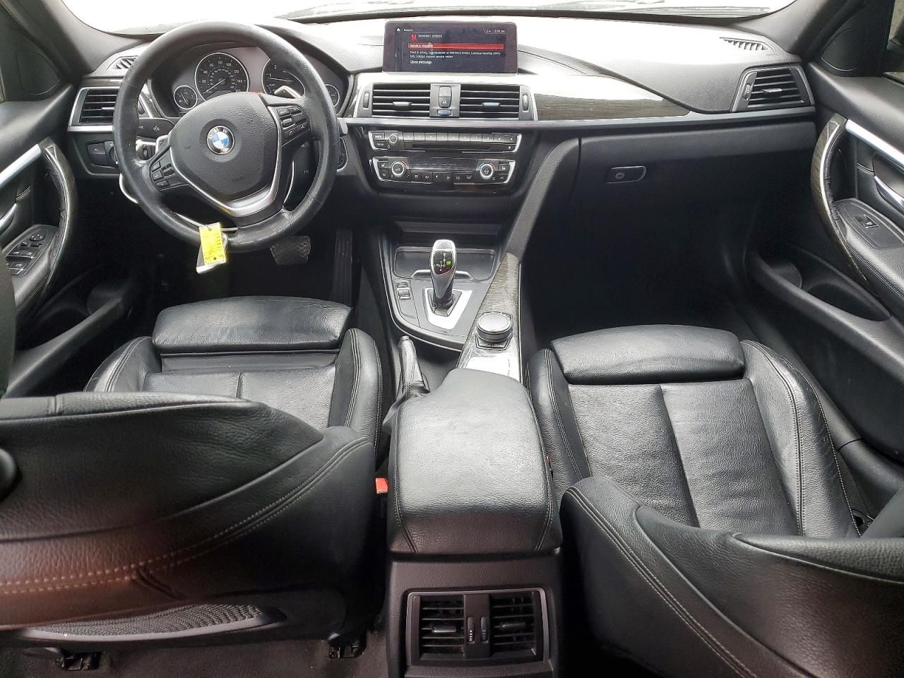 2018 BMW 330 xi