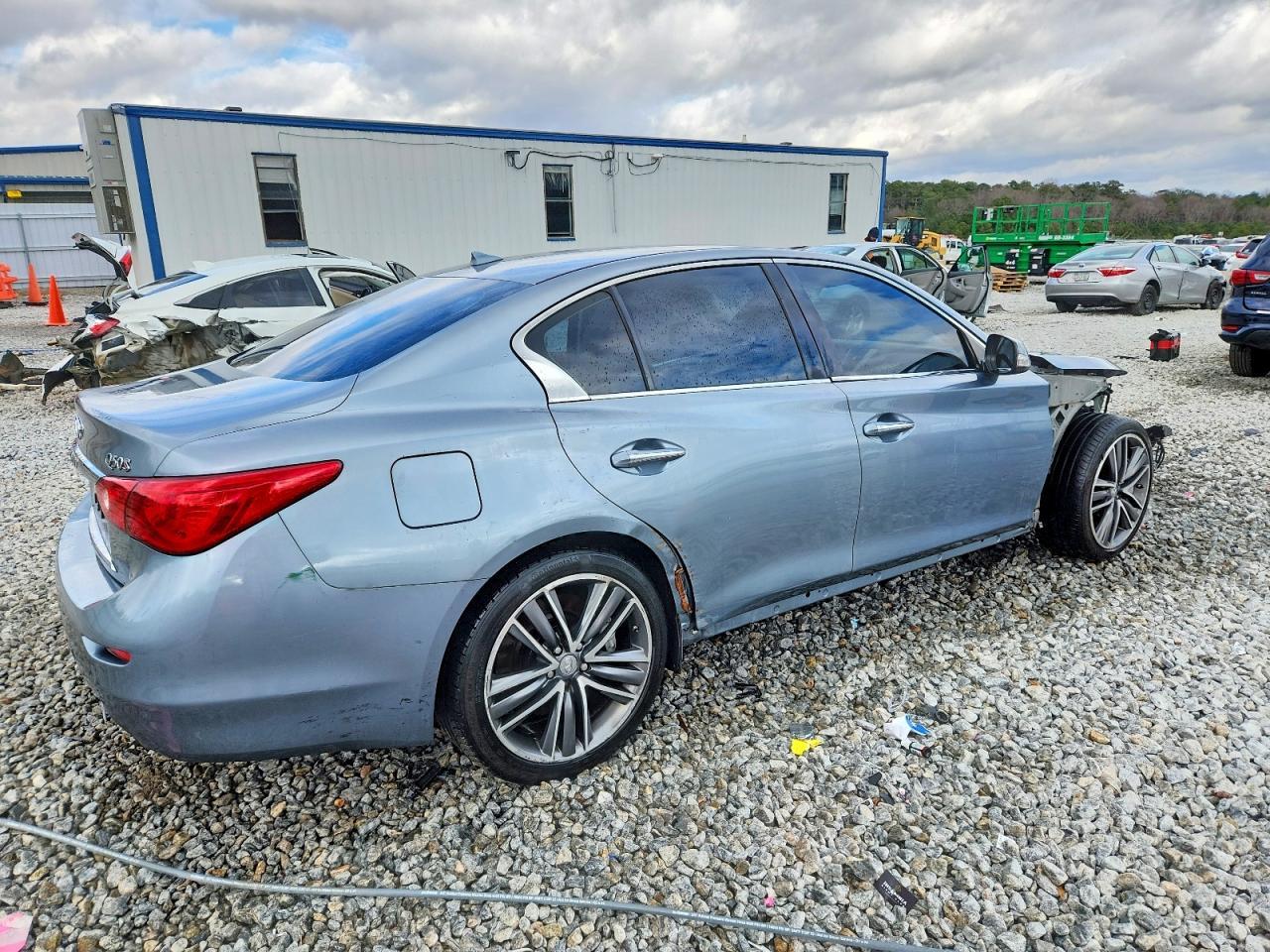 2015 Infiniti Q50 Base