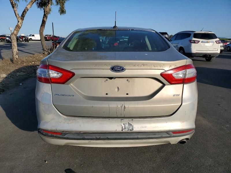 2015 Ford Fusion se
