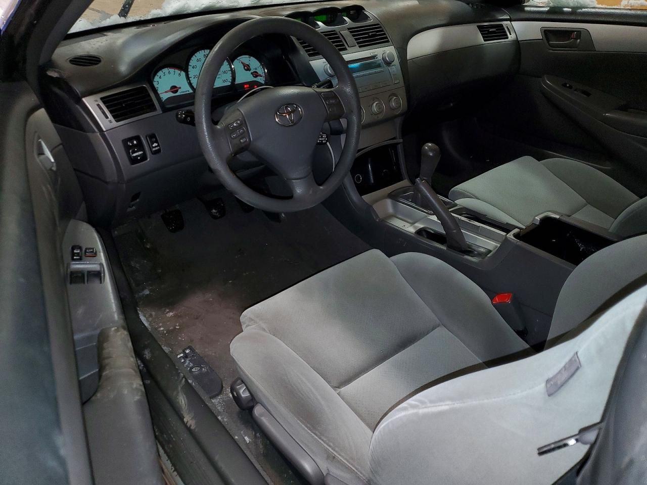 2004 Toyota Camry Solara se