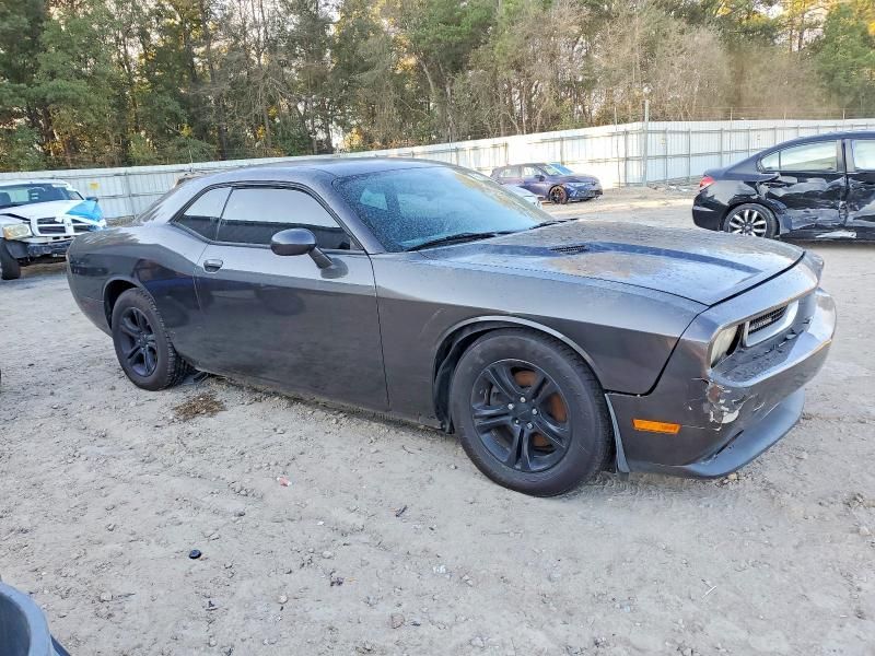 2013 Dodge Challenger sxt