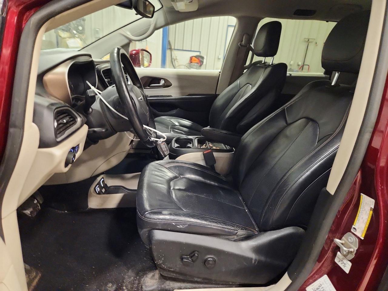 2018 Chrysler Pacifica Touring l