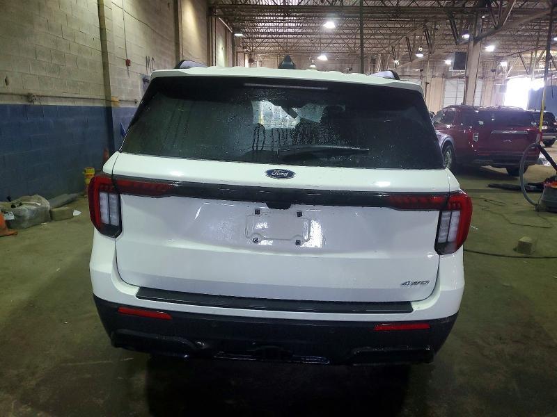 2025 Ford Explorer St-line