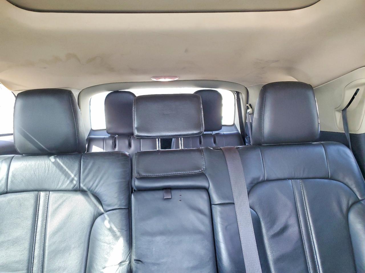 2014 Lincoln MKT