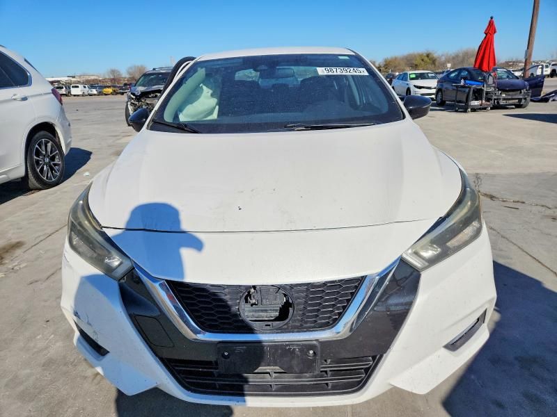 2020 Nissan Versa sr