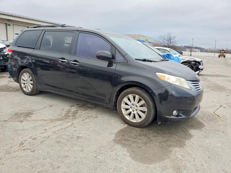 2011 Toyota Sienna xle