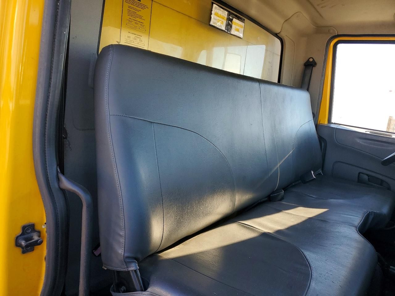 2013 International 4300 BOX Truck