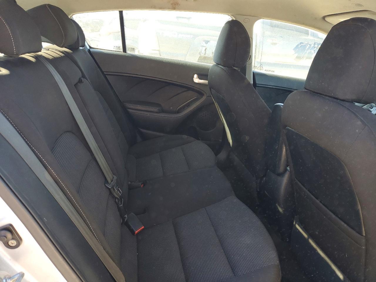 2017 KIA Forte lx