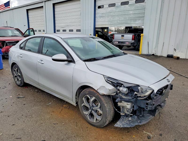 2021 KIA Forte fe