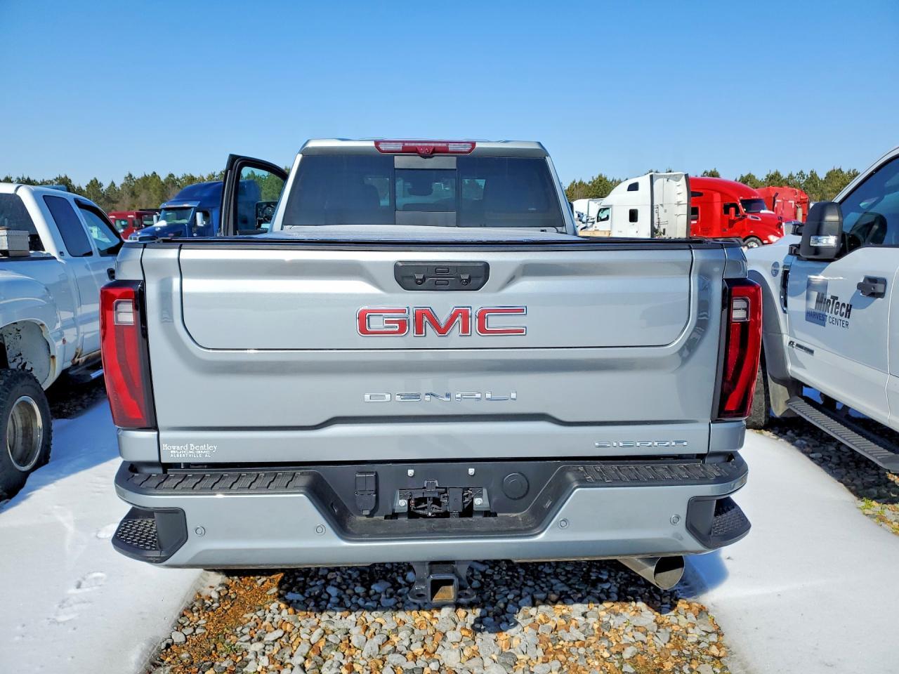 2025 GMC Sierra K2500 Denali