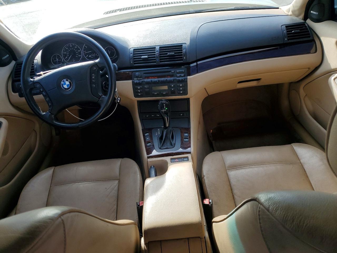 2005 BMW 330 i