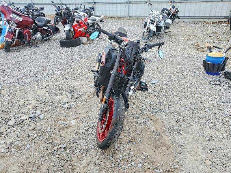 2024 Kawasaki ZR900 F