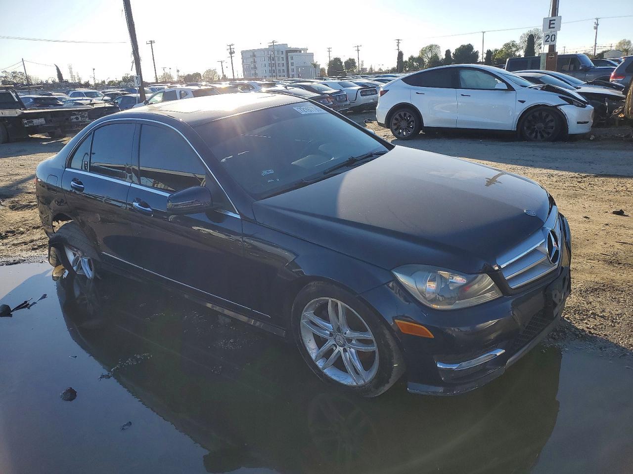 2013 Mercedes-Benz C 250