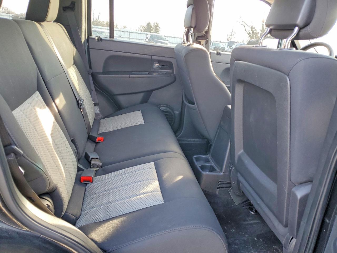 2010 Jeep Liberty Sport