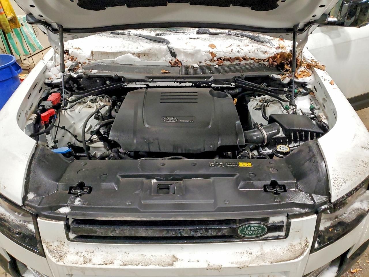 2023 Land Rover Defender 90 s