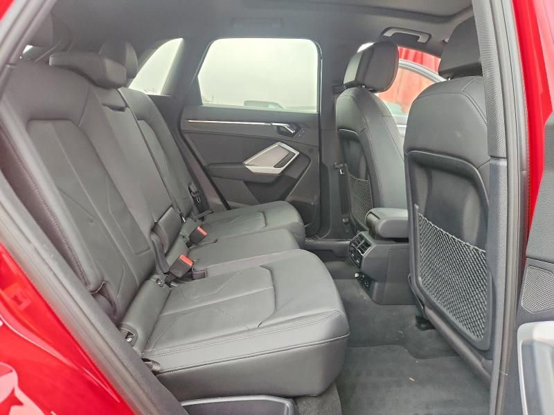 2022 Audi Q3 Premium 40