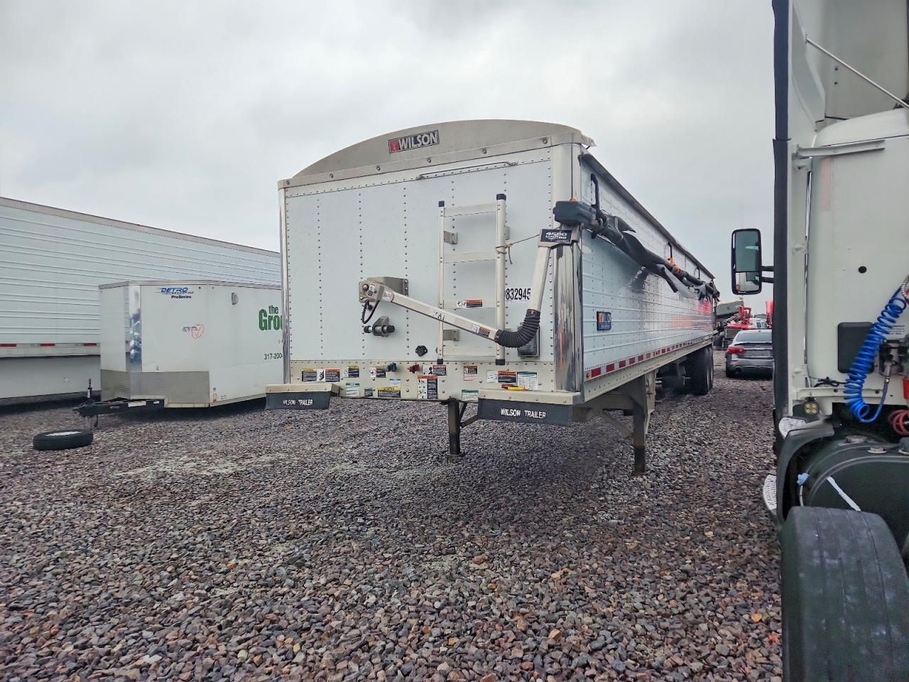 2018 Wilson Dwh-650 Grain Trailer