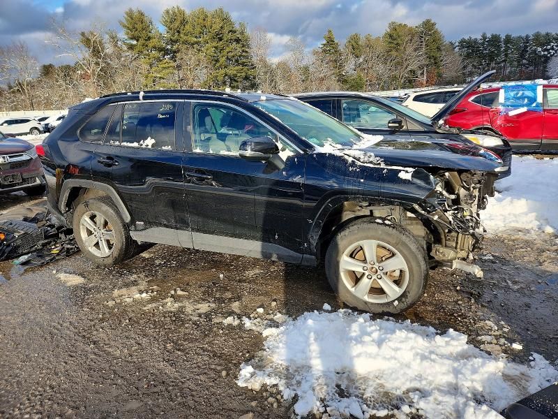 2022 Toyota Rav4 xle