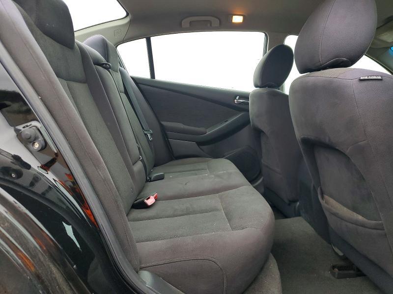 2010 Nissan Altima Base