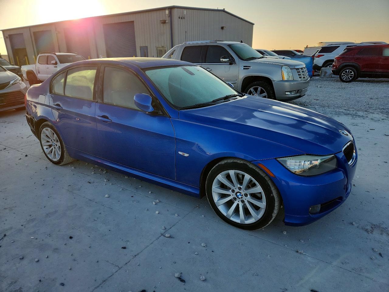 2011 BMW 328 i