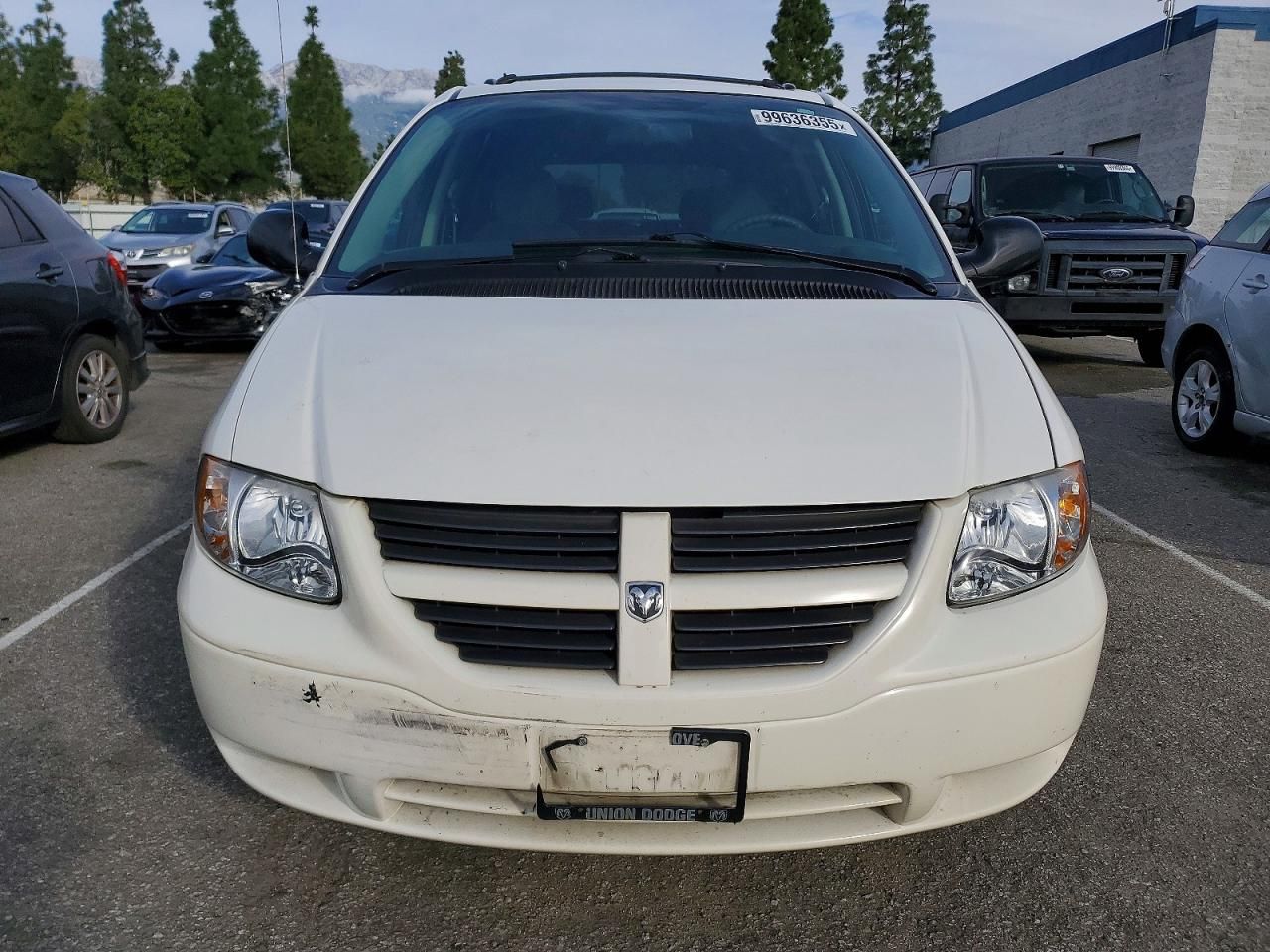 2005 Dodge Caravan sxt
