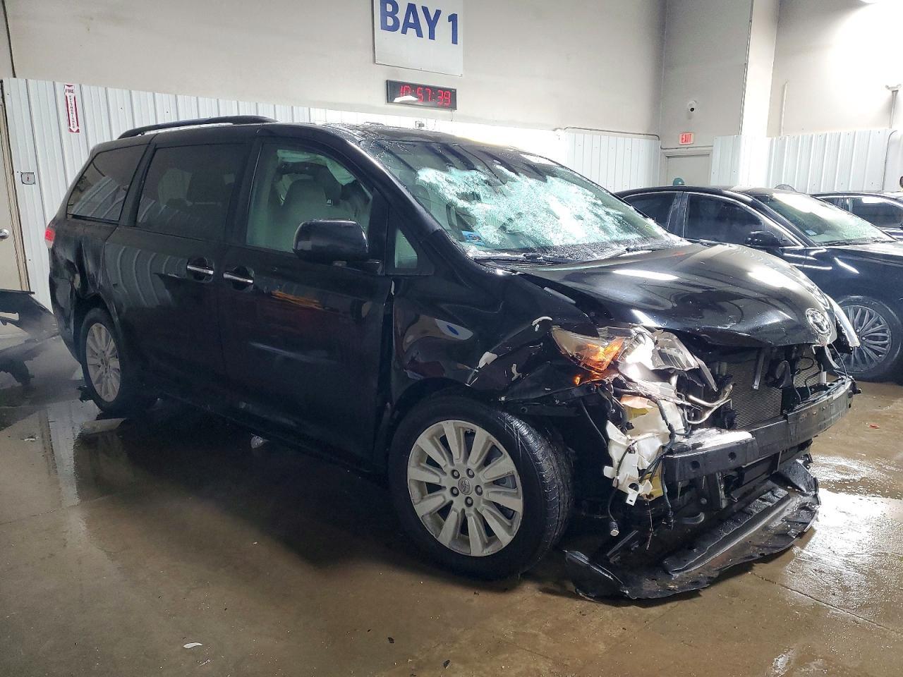 2011 Toyota Sienna xle