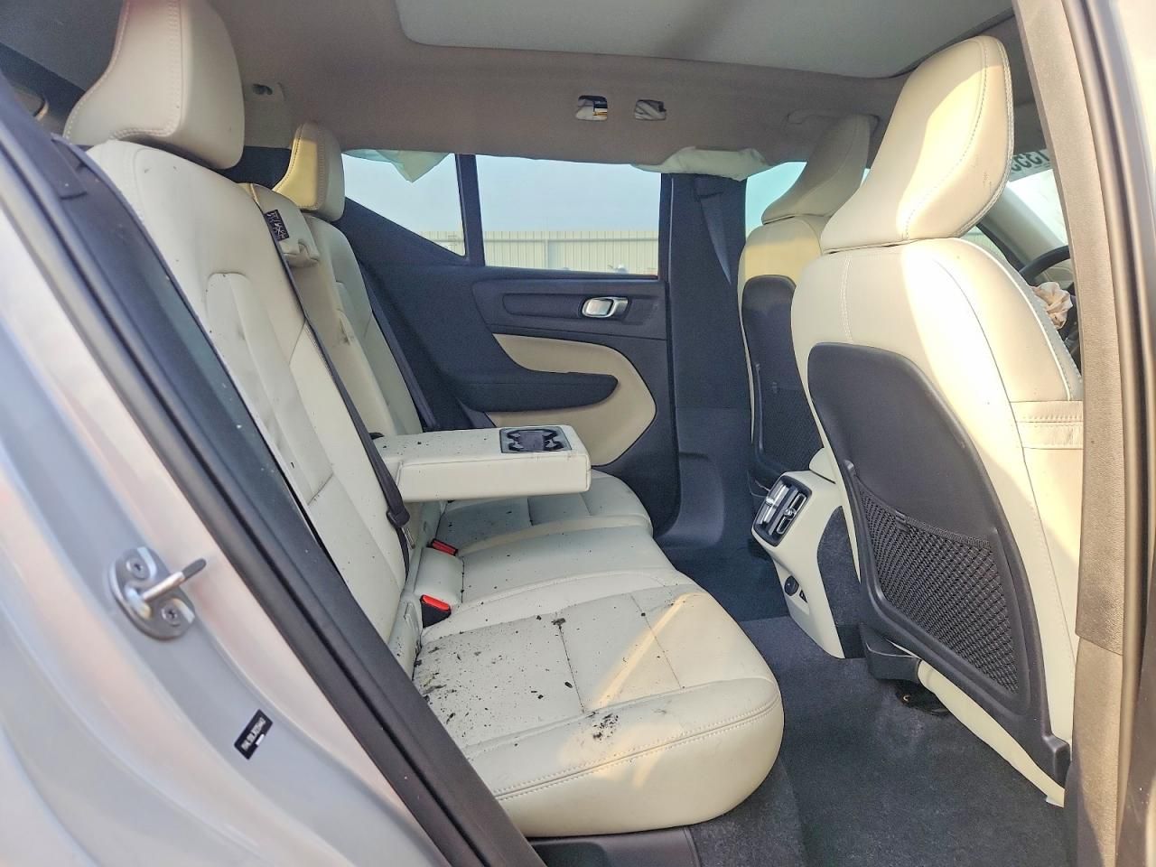 2024 Volvo Xc40 Plus