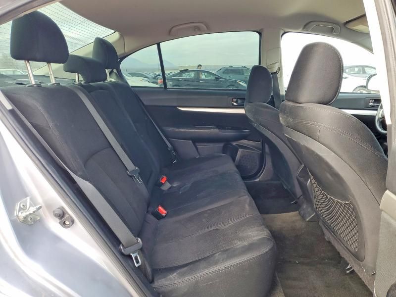 2013 Subaru Legacy 2.5i Premium