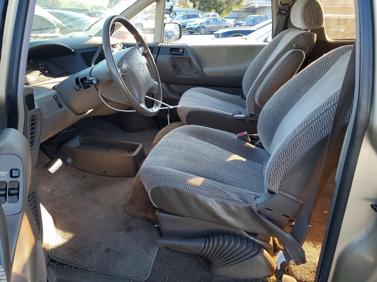 1994 Toyota Previa le
