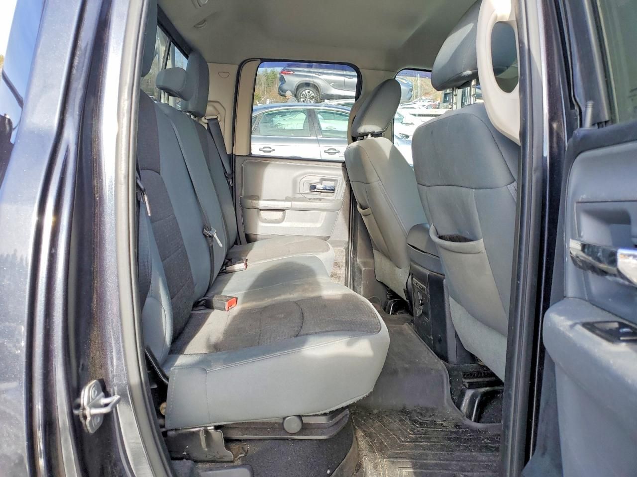 2013 Dodge Ram 1500 slt