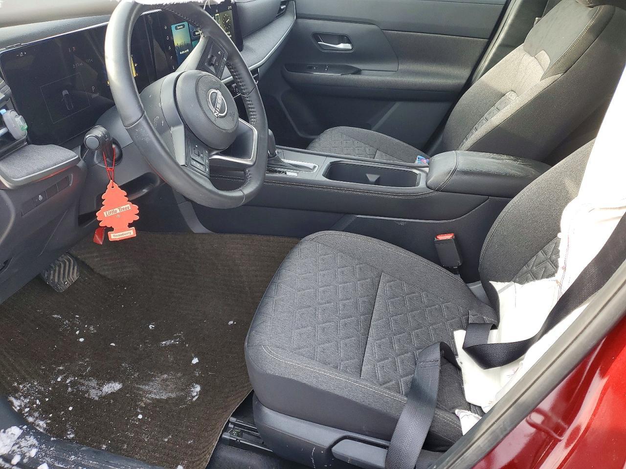 2025 Nissan Kicks sv