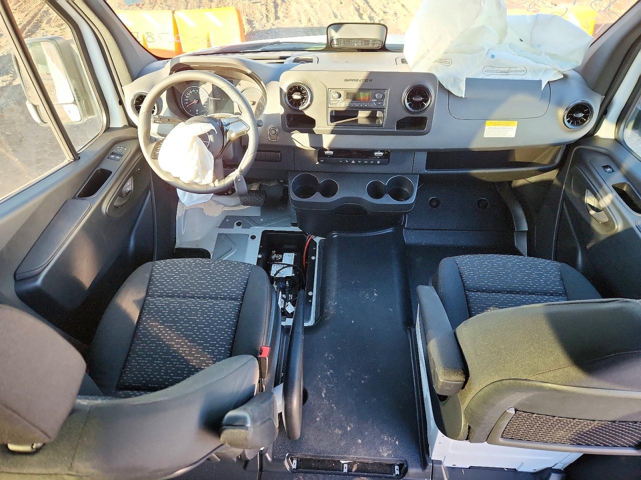 2025 Mercedes-Benz Sprinter 2500