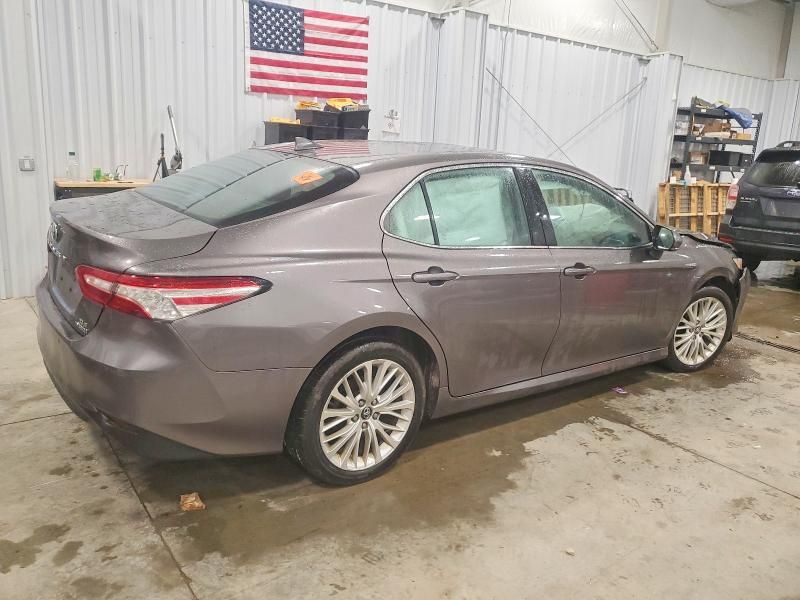 2018 Toyota Camry Hybrid