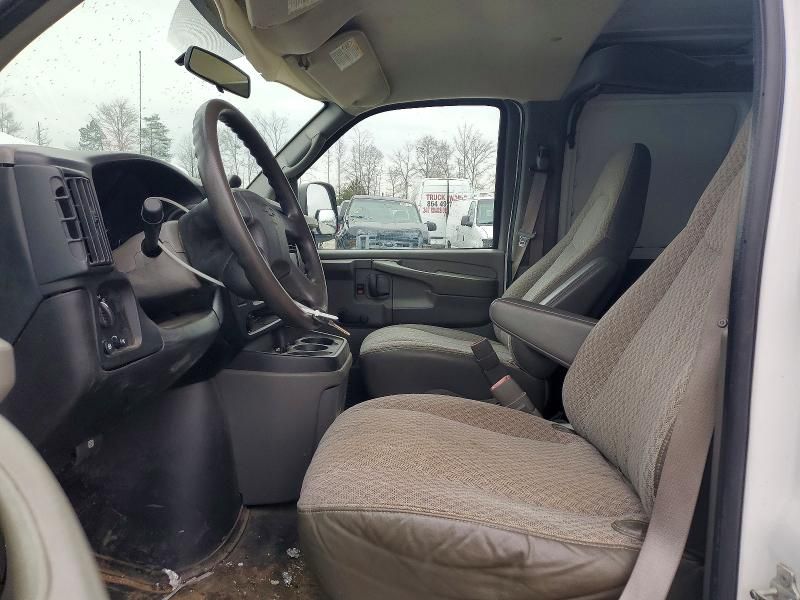 2006 Chevrolet Express G2500 Delivery Van