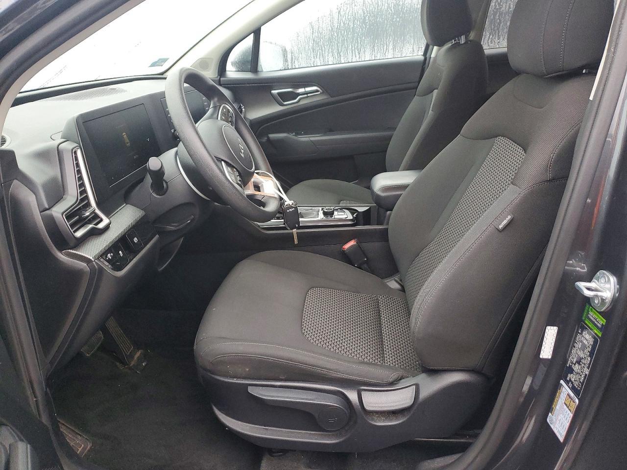 2023 KIA Sportage lx