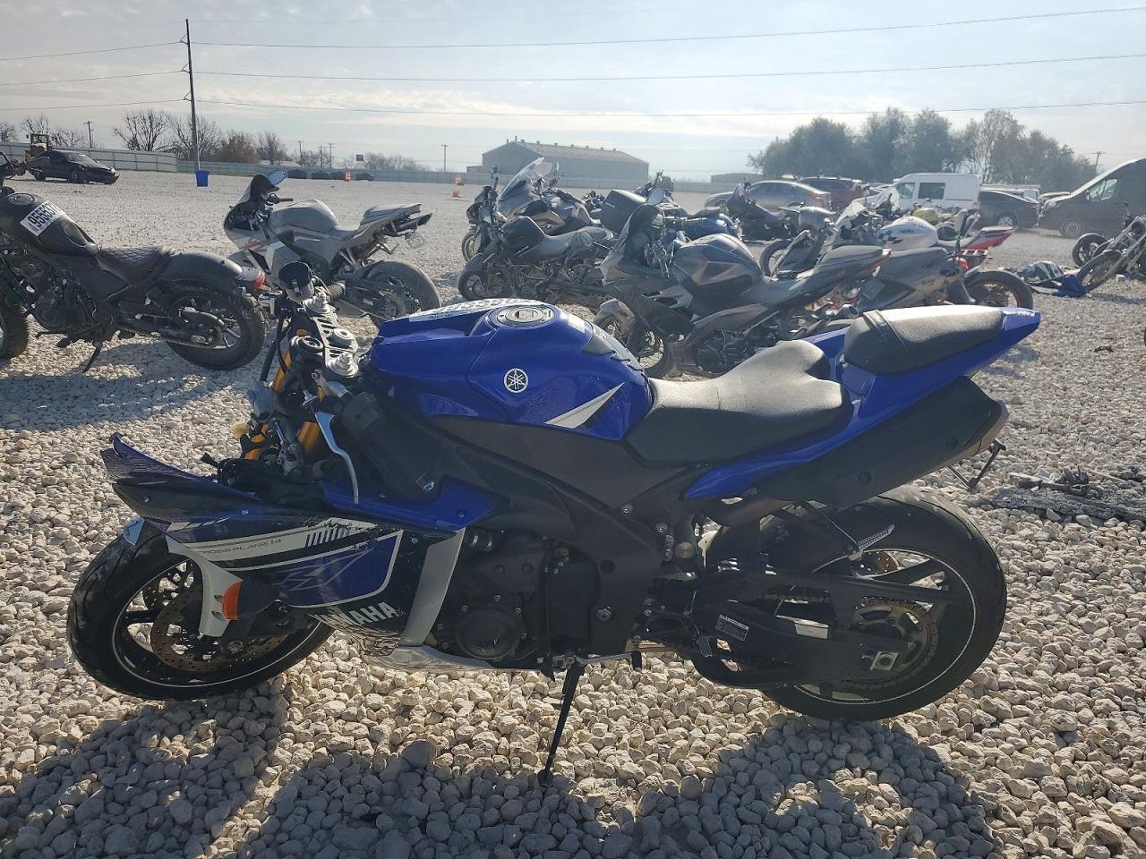 2013 Yama YZFR1