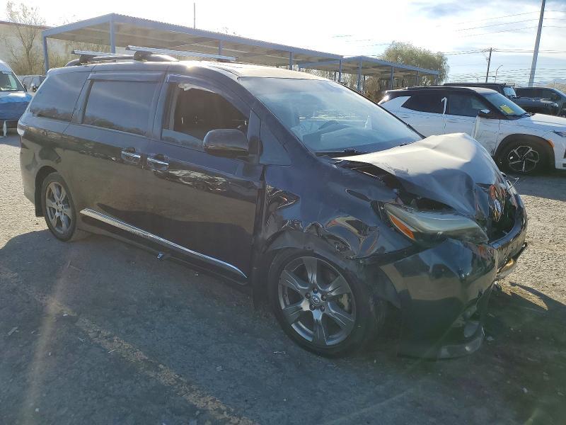 2017 Toyota Sienna se