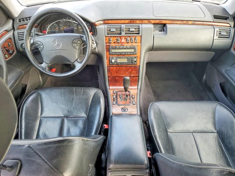 2001 Mercedes-Benz E 320 4matic