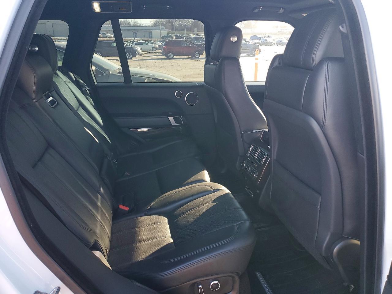 2016 Land Rover Range Rover hse