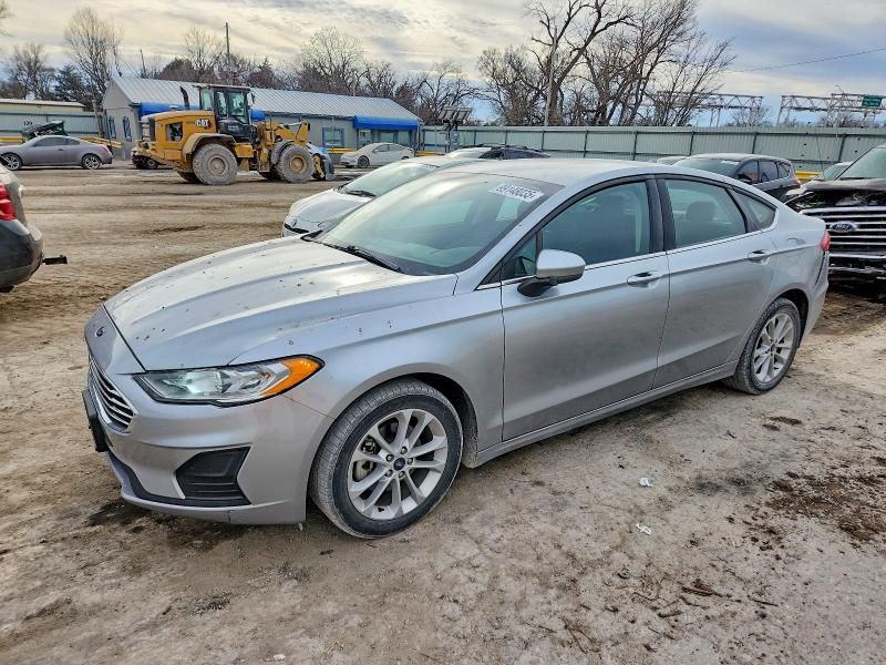 2020 Ford Fusion se
