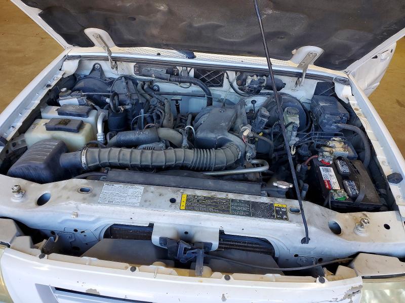 2004 Mazda B3000 cab Plus